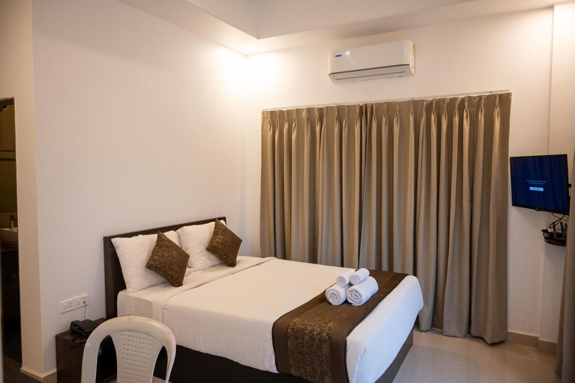 Hotel Aaria Hills Arambol Esterno foto