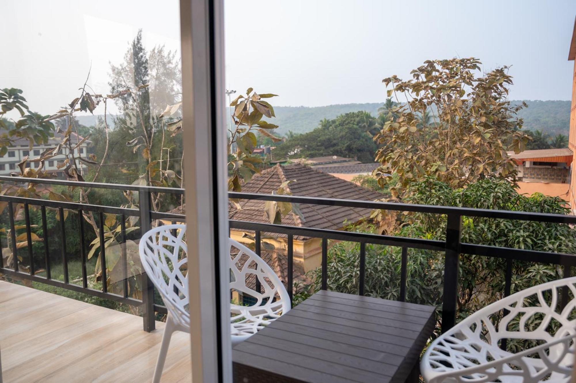 Hotel Aaria Hills Arambol Esterno foto