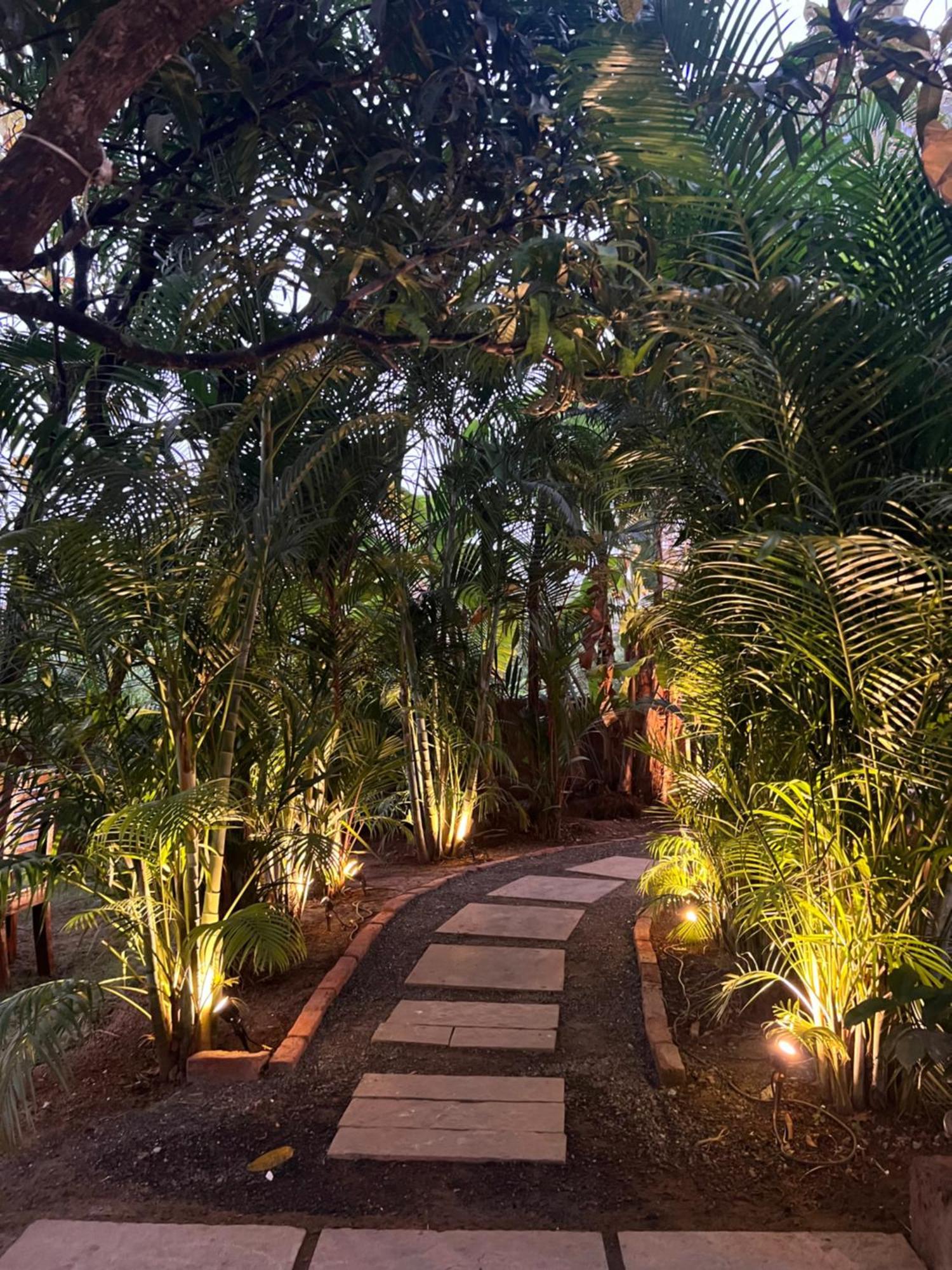 Hotel Aaria Hills Arambol Esterno foto