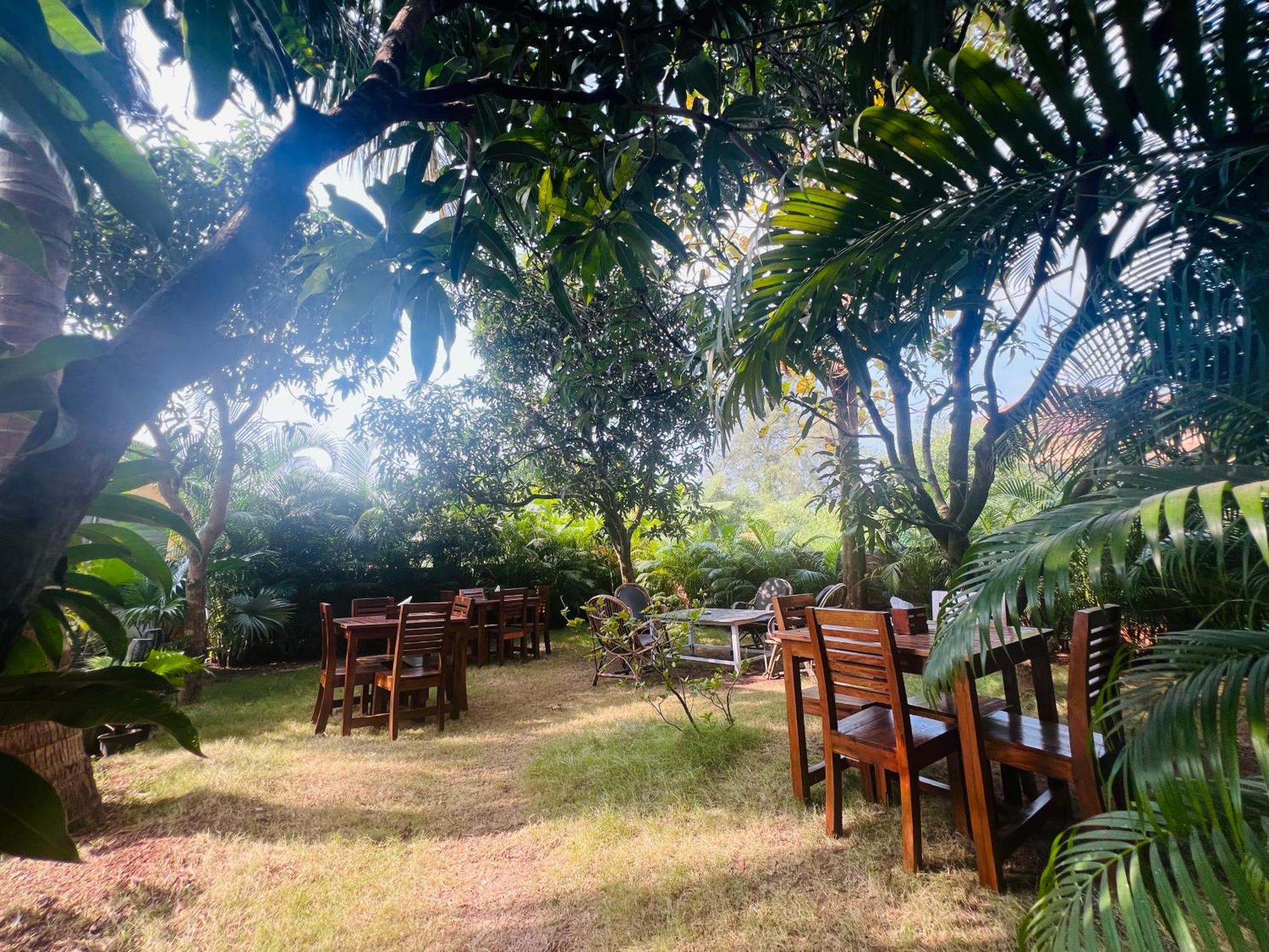 Hotel Aaria Hills Arambol Esterno foto