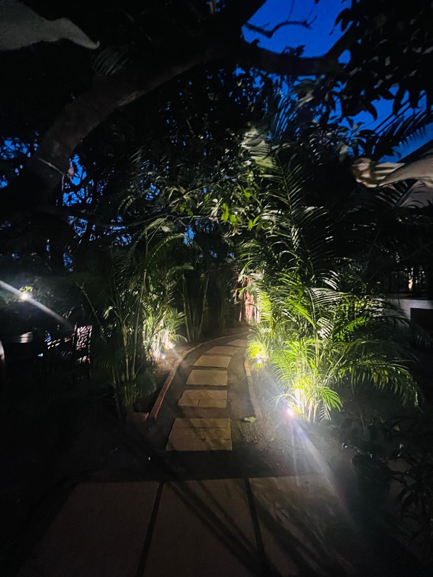 Hotel Aaria Hills Arambol Esterno foto